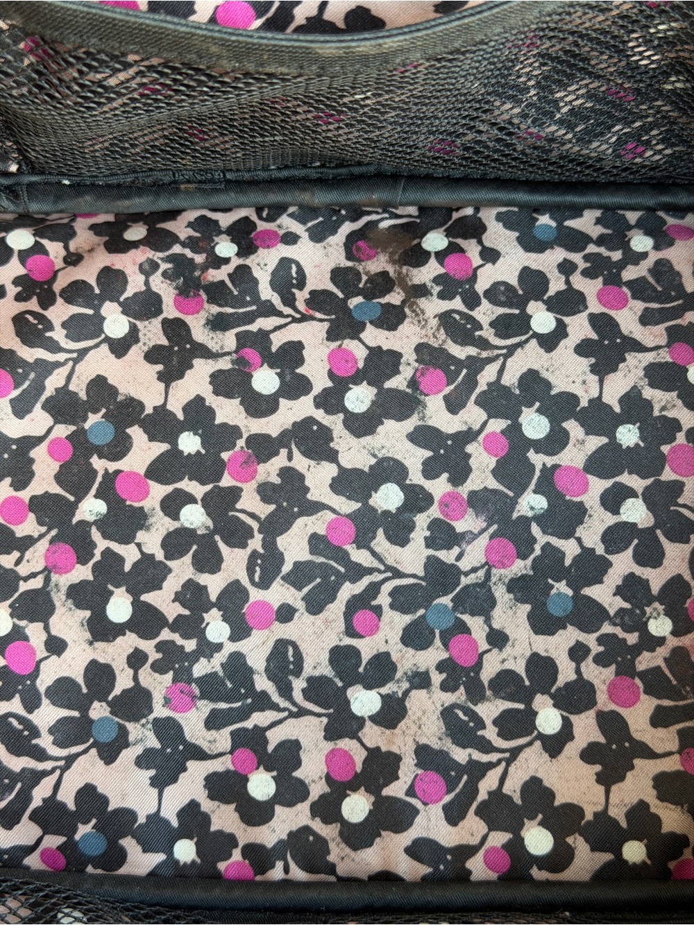 Vera Bradley Black Quilted Travel Cosmetic Case with Top Handle - Picture 6 of 7